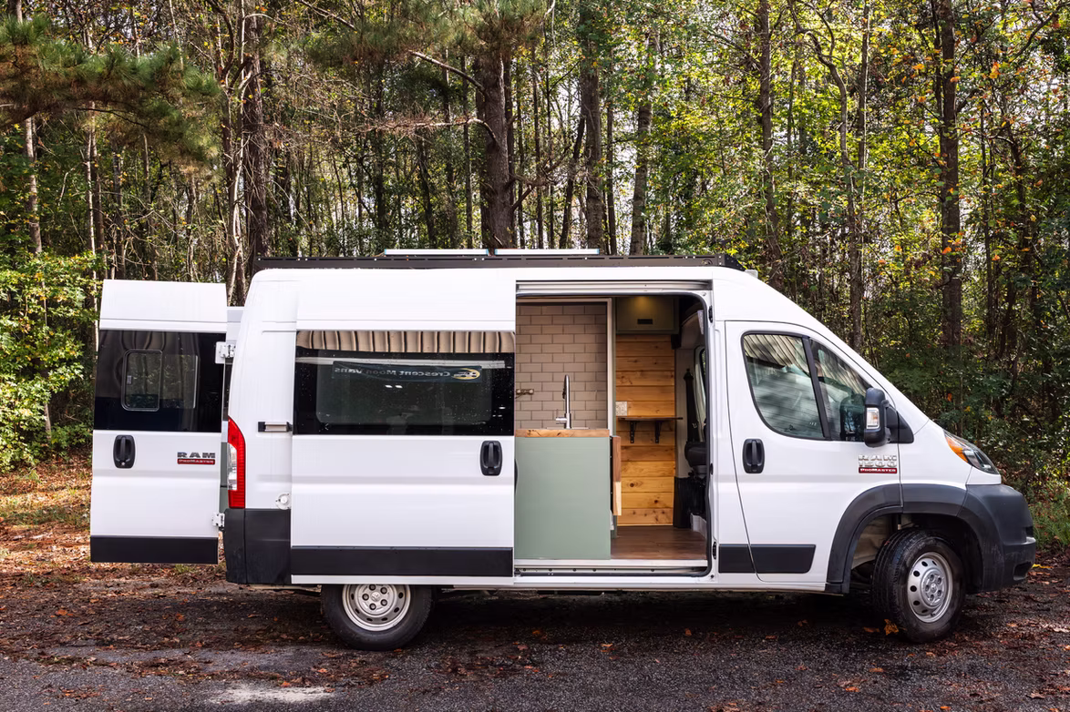 Completed set-floorplan campervan exterior